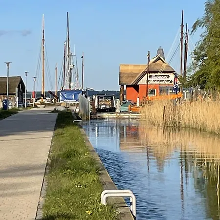 In Hafennaehe Pansiyon *